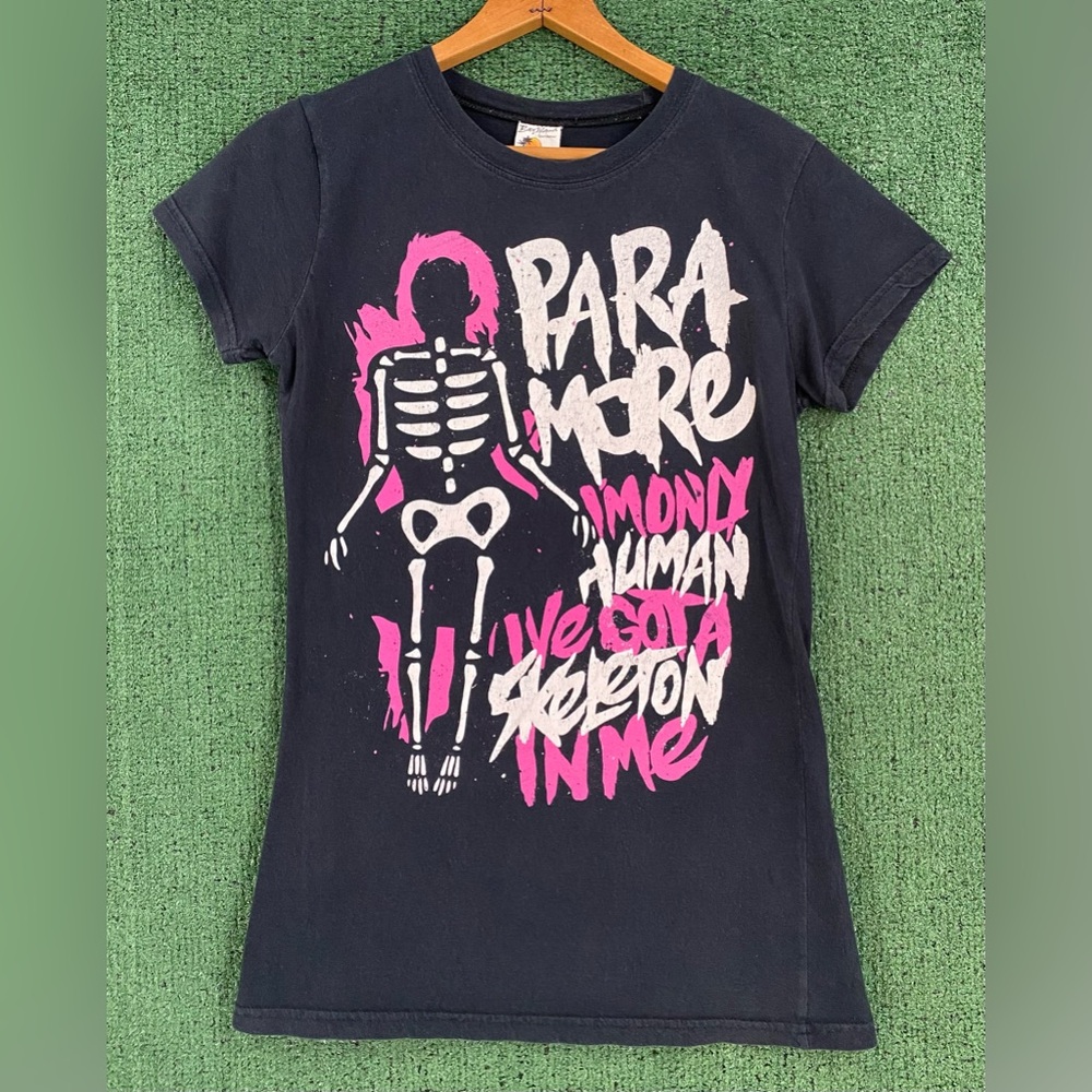 Paramore Monster 2011 Skeleton Band Merchandise T-Shirt Women’s Size XS
